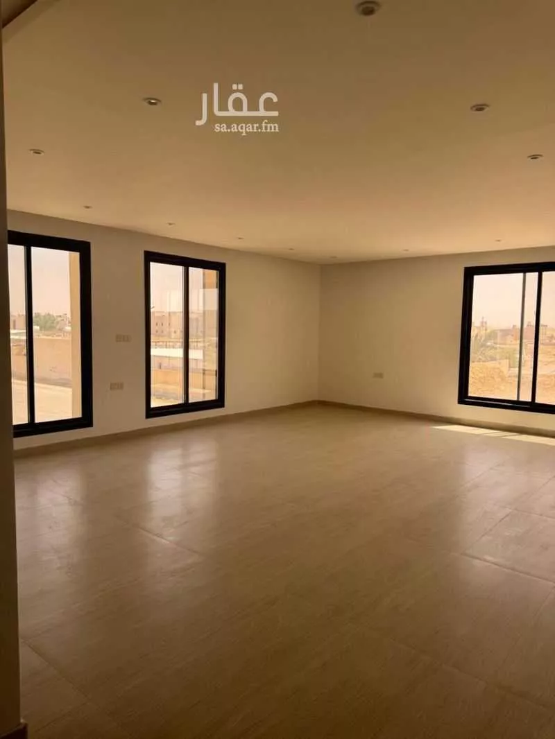 دور 3 غرف في العارض 4