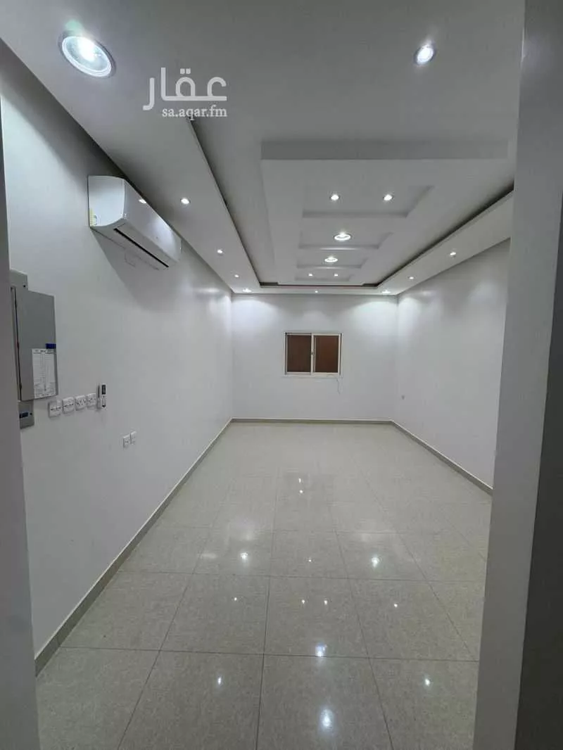 3 bedroom apartment in Al Yasmin 4