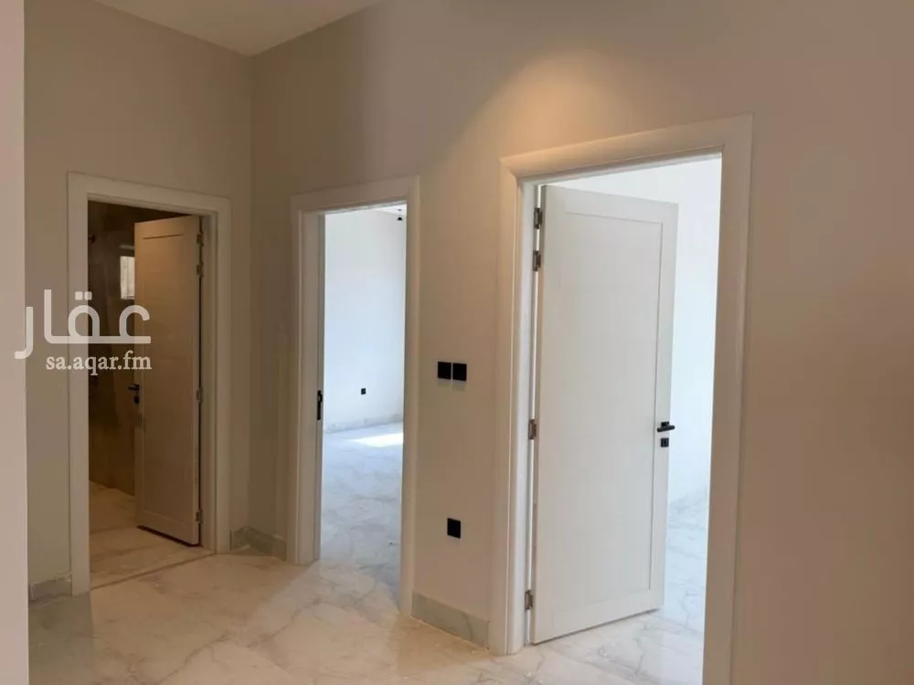 فيلا 7 غرف في النرجس 4