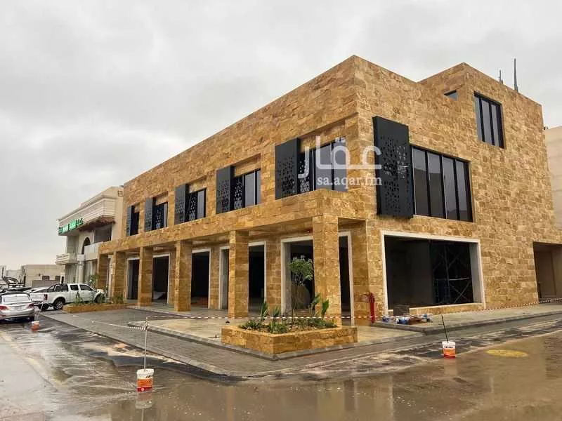 محل 800 م² في عرقة 1