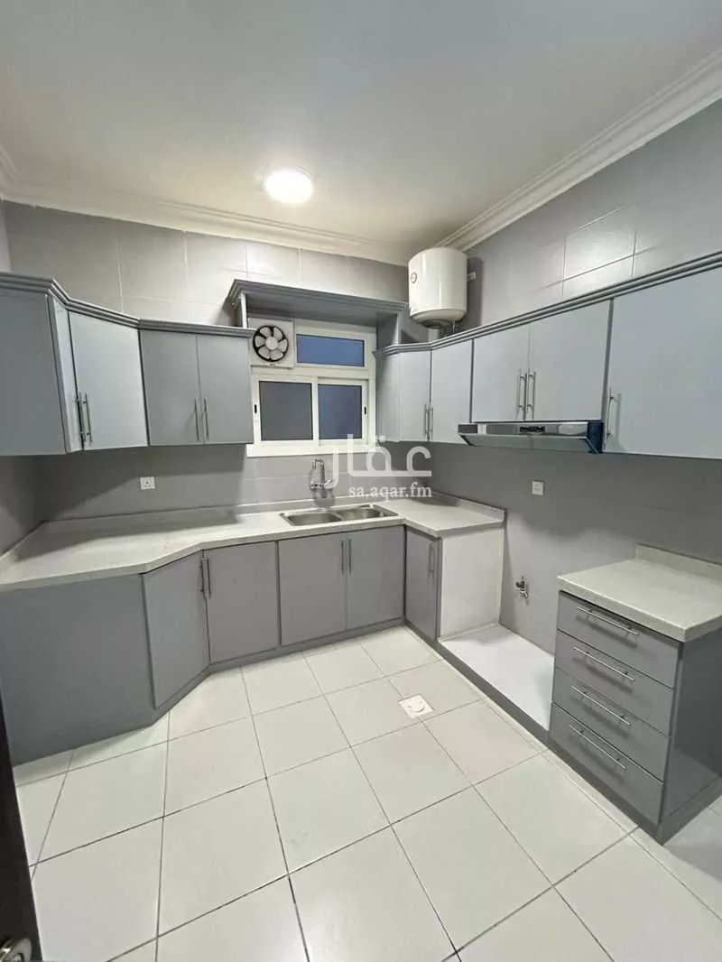 3 bedroom apartment in Al Malqa 1