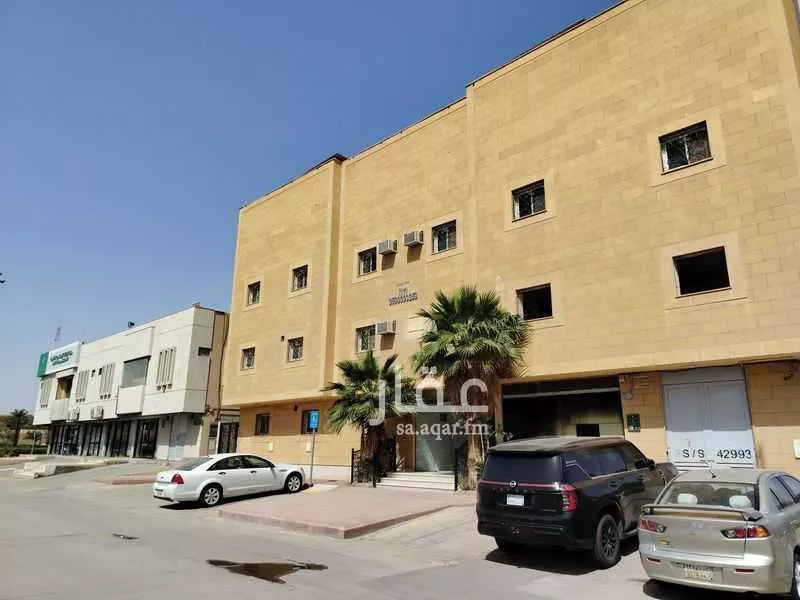 عمارة 900 م² في الريان 3