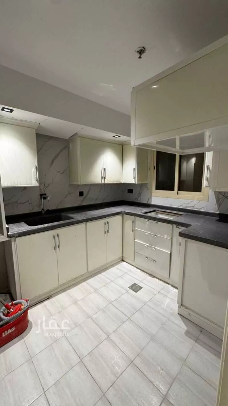 شقة 3 غرف في الملقا 5