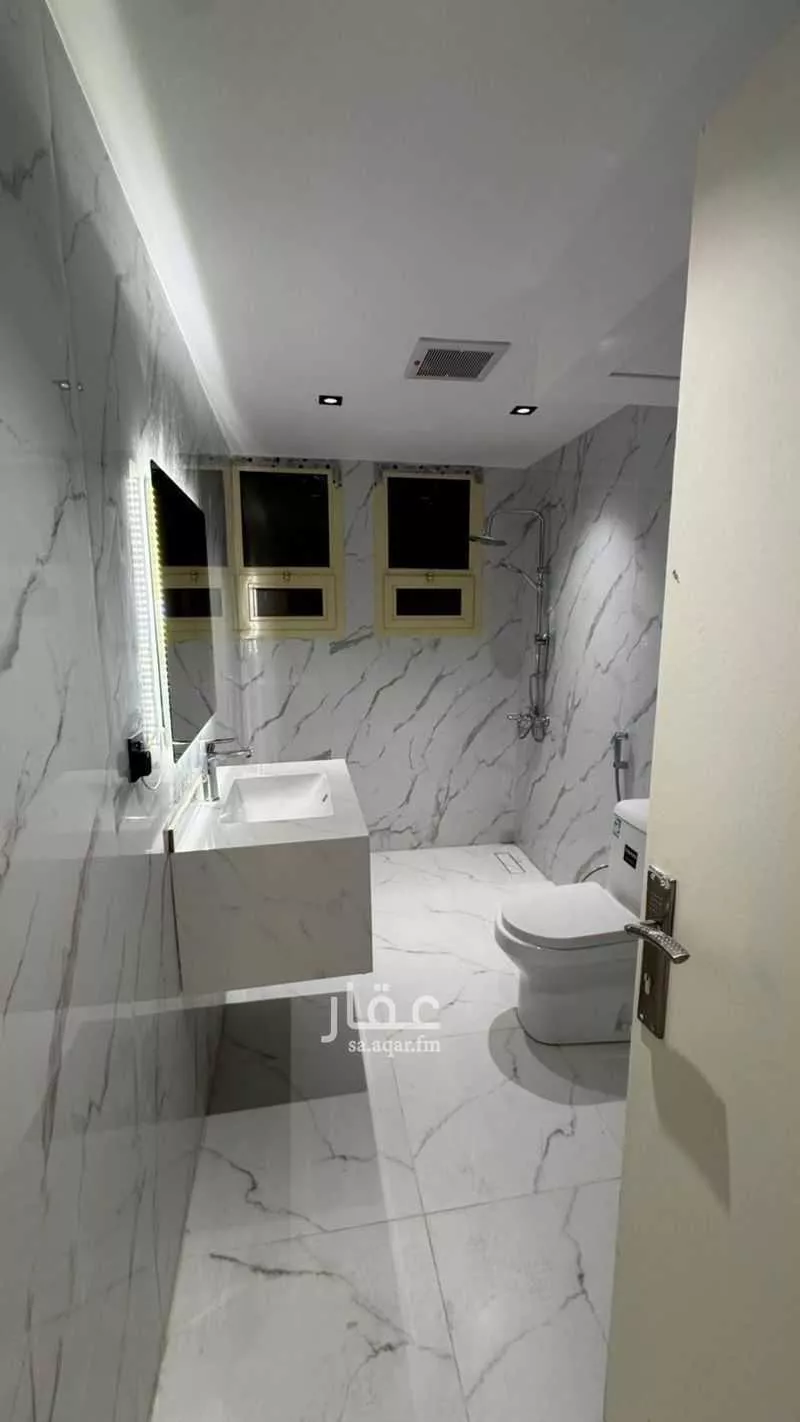 شقة 3 غرف في الملقا 4