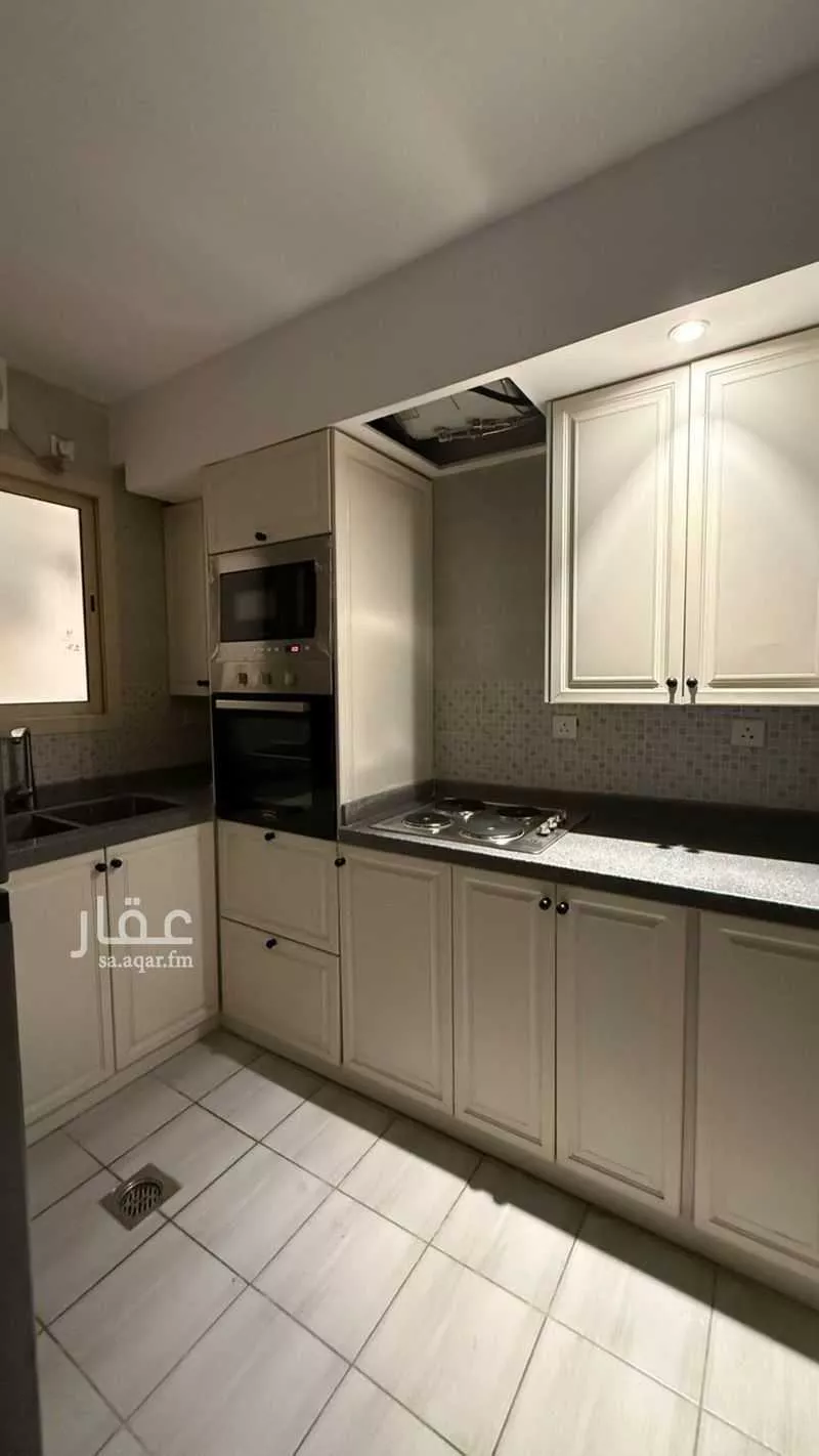 شقة 3 غرف في الملقا 1