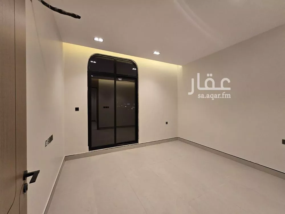 5 bedroom floor in Al Rimal 2