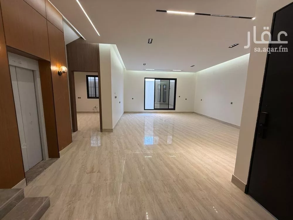 فيلا 5 غرف في الرمال 1