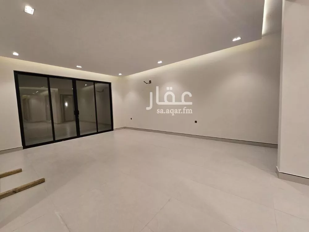 5 bedroom floor in Al Rimal 4