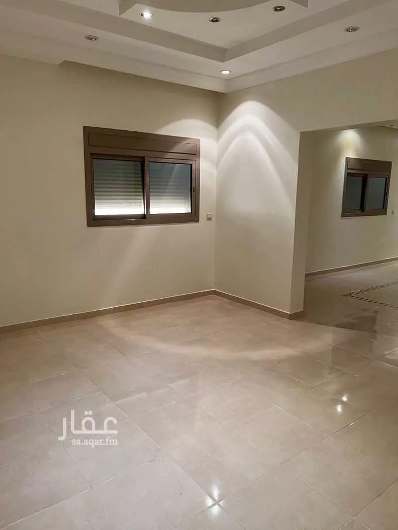 عمارة 690 م² في البساتين 1