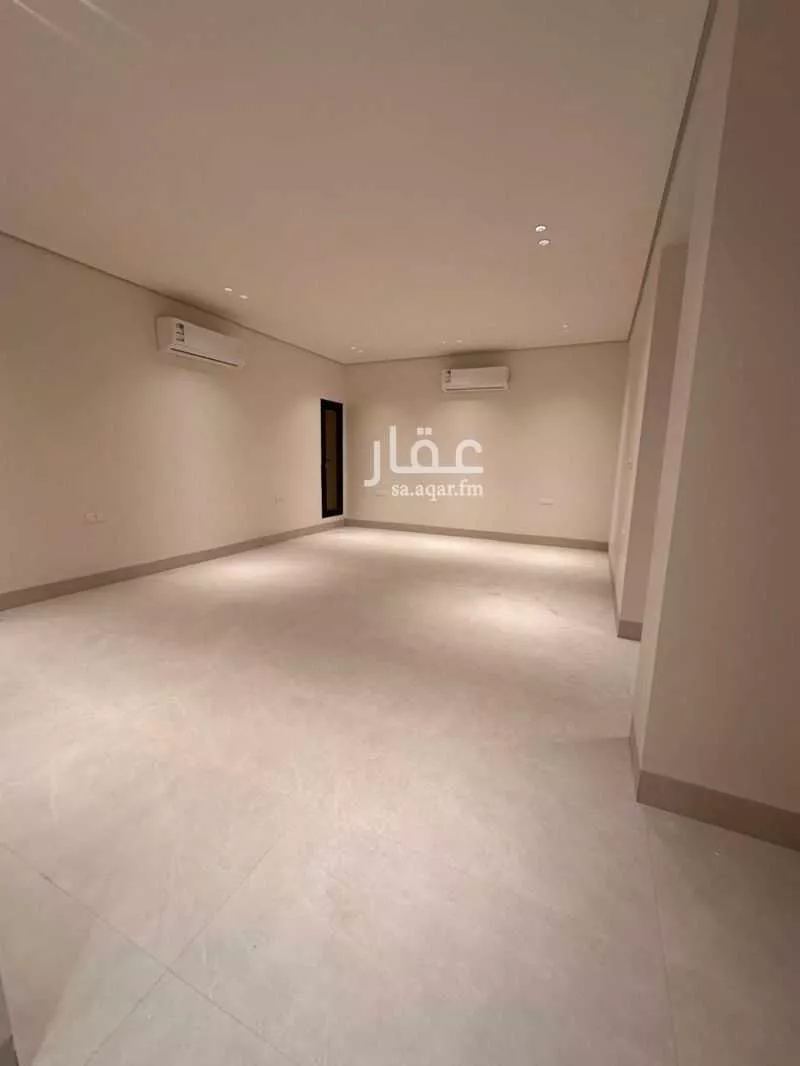 شقة 5 غرف في الملقا 2