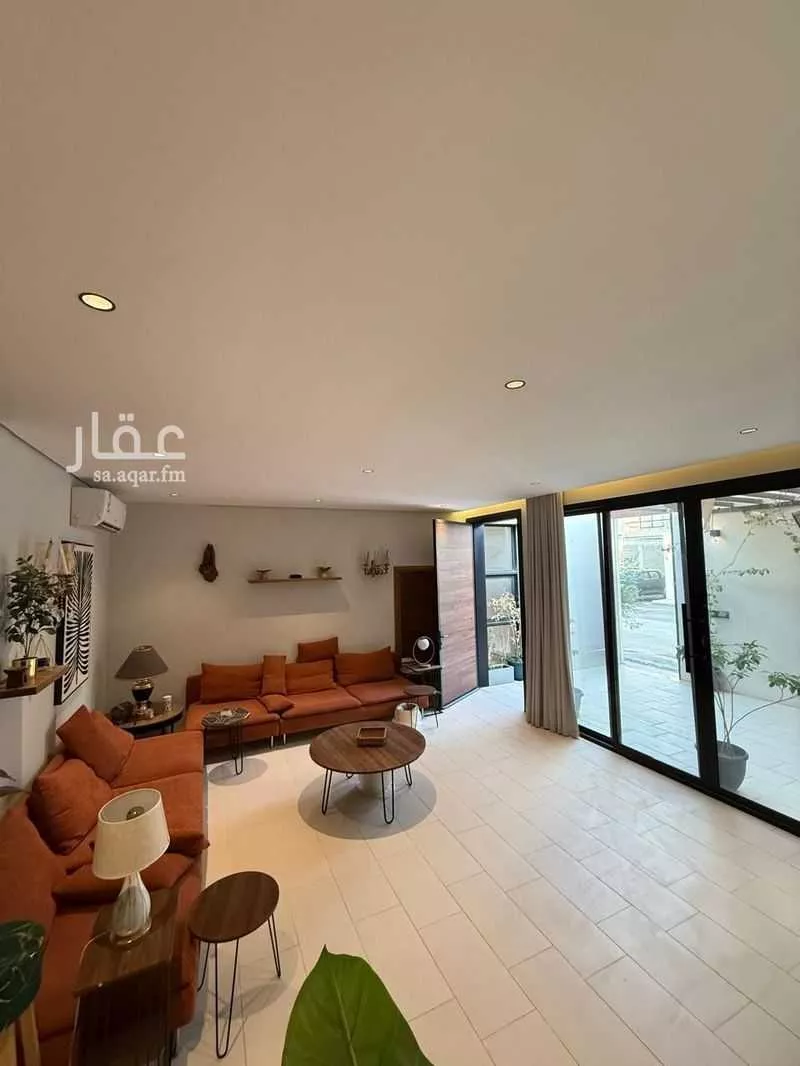 دور 3 غرف في العارض 2