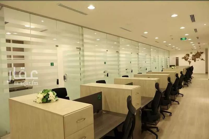 مكتب 533 م² في المرسلات 2