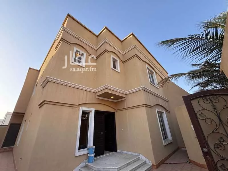 فيلا 8 غرف في الزمرد 3