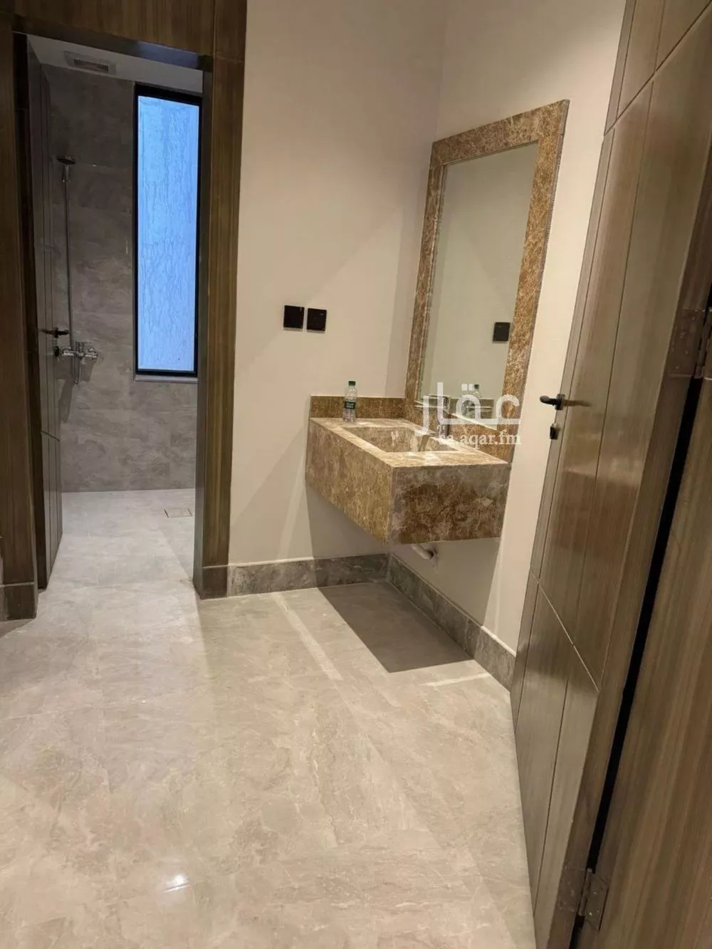 شقة 5 غرف في الشعلة 3