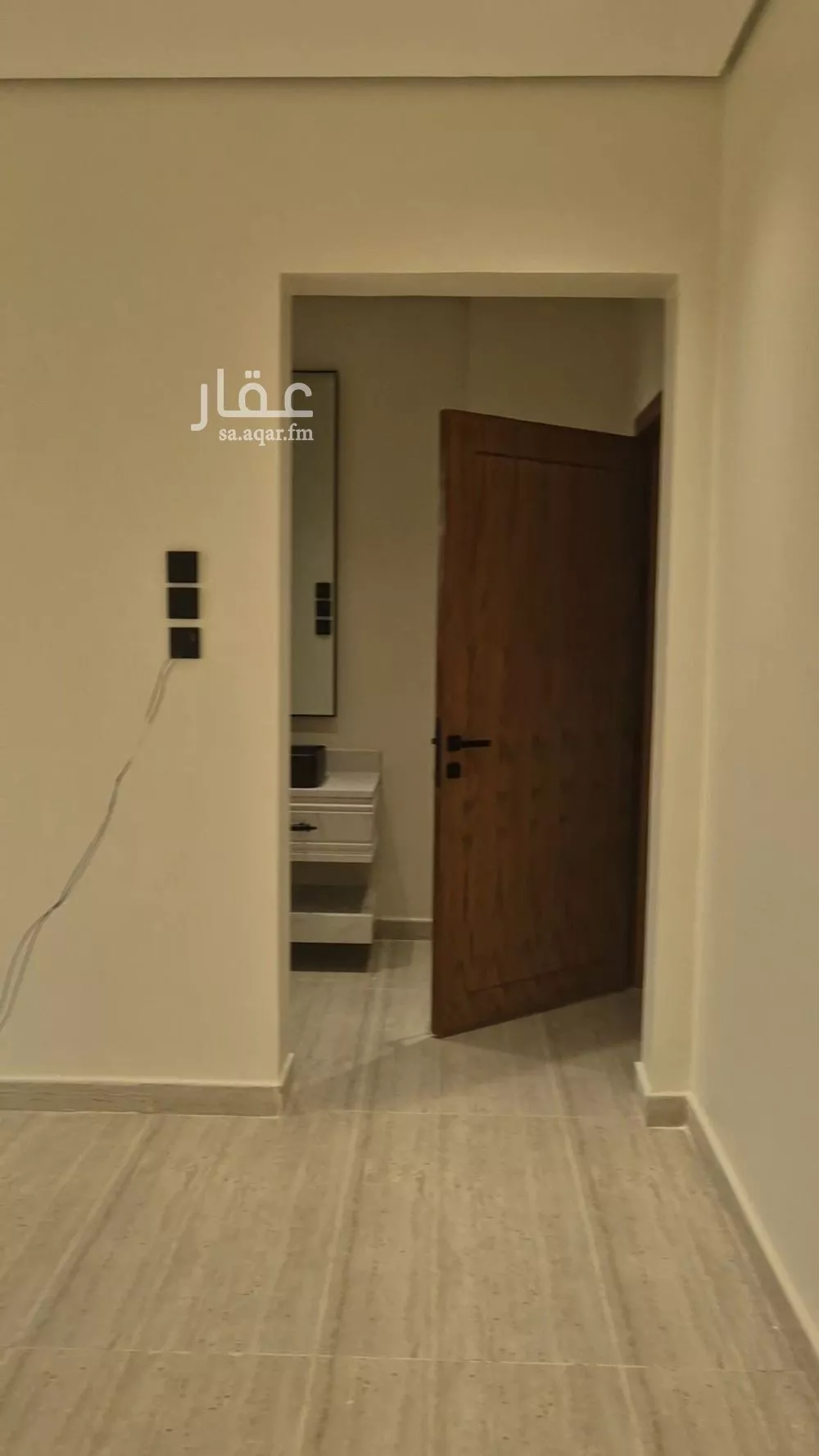 شقة 5 غرف في ضاحية الملك فهد 3