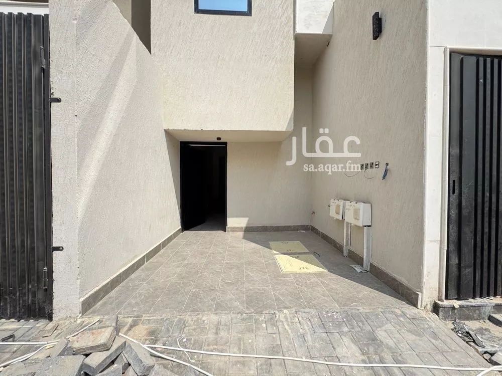 4 bedroom floor in Qurtubah 1