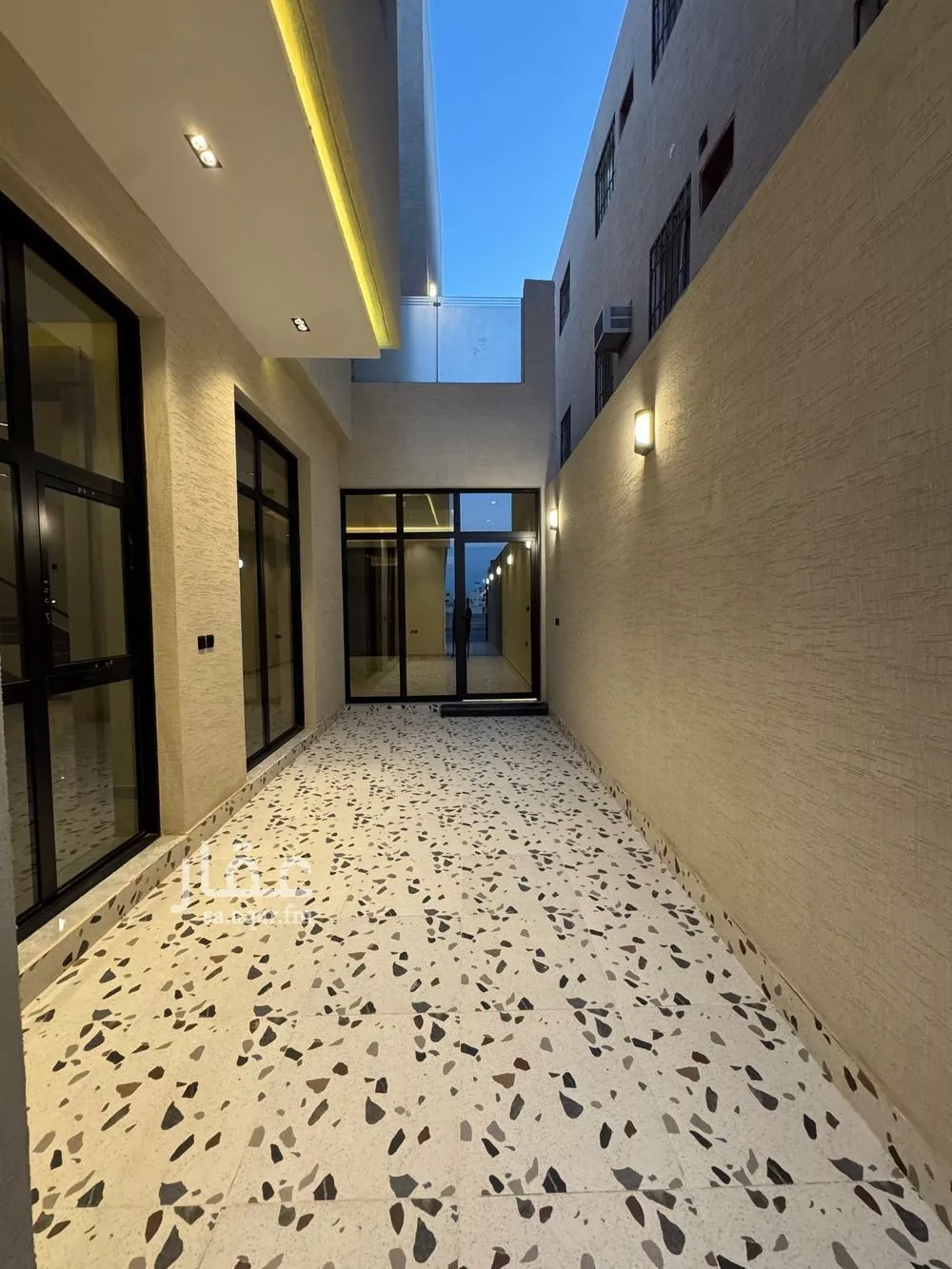 5 bedroom duplex in King Faisal 2