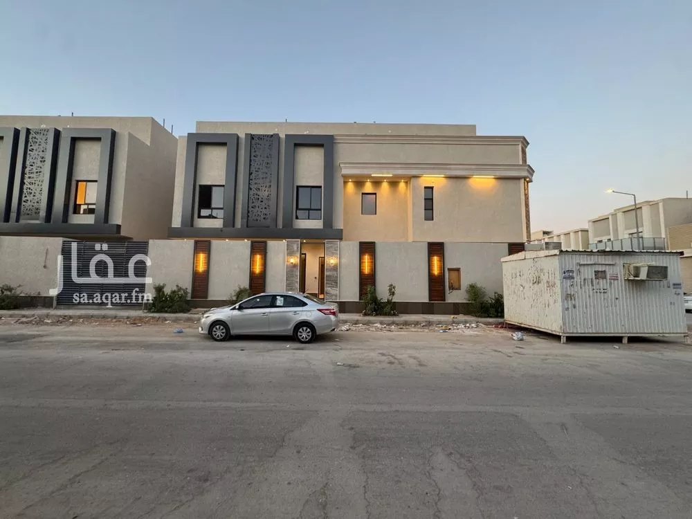 5 bedroom villa in Al Rimal 2