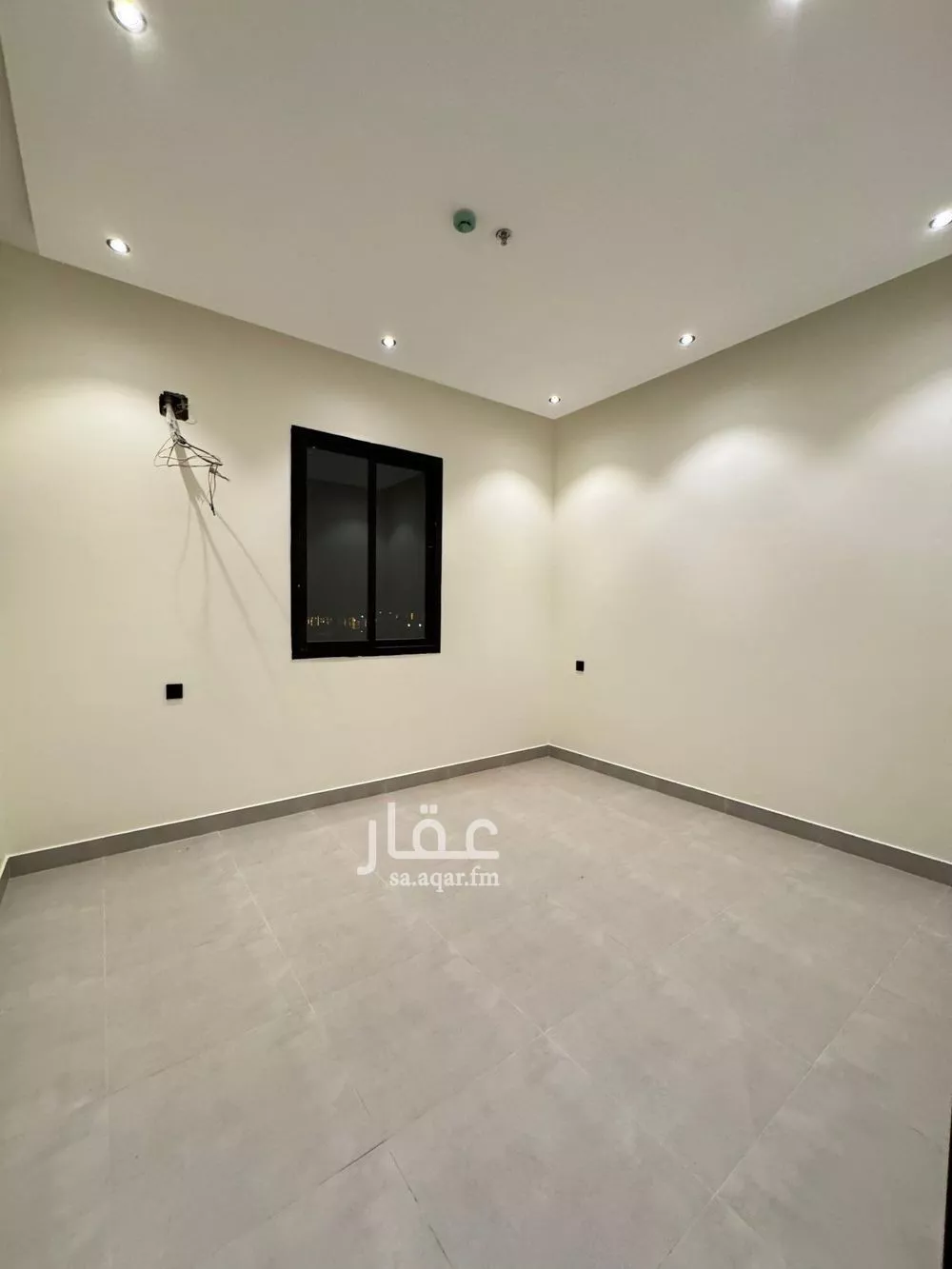 شقة 4 غرف في الرمال 3