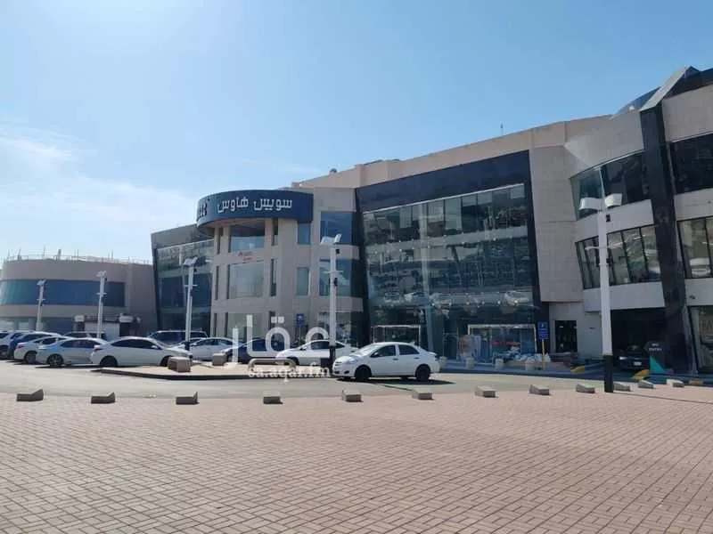 1400 sqm shop in Al Qiblatayn 1