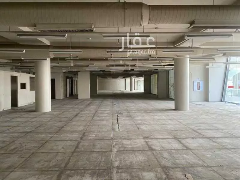 1400 sqm shop in Al Qiblatayn 2