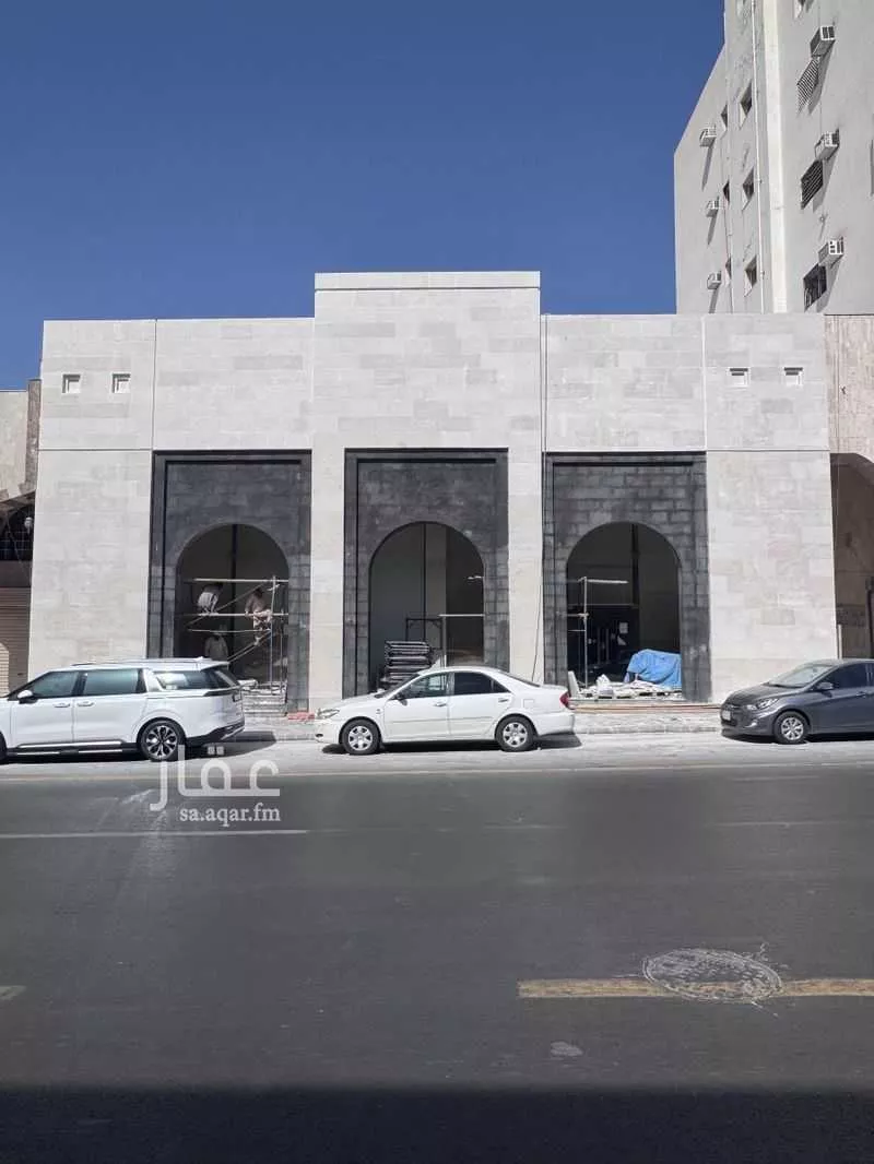 محل 500 م² في العانبس 1