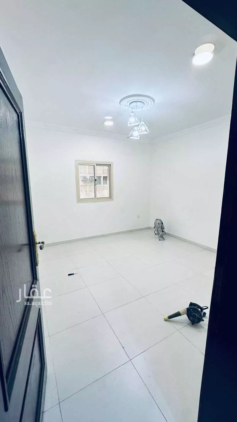 3 bedroom apartment in Mishrifah, Jeddah 4