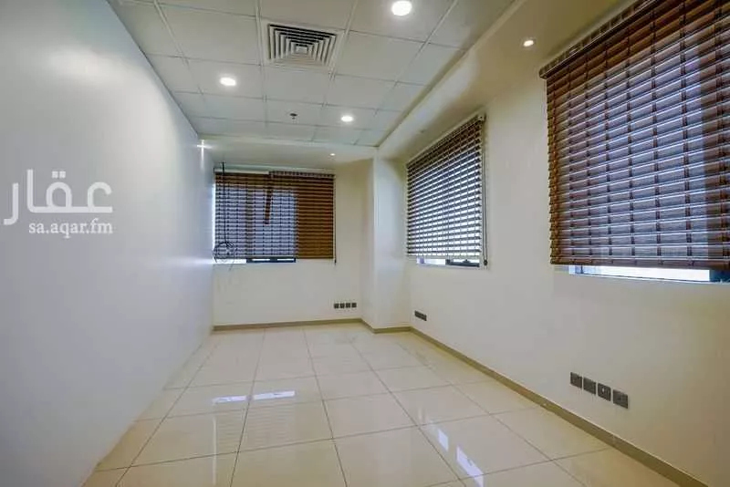 9 bedroom office in Al Faisaliyyah, Jeddah 14