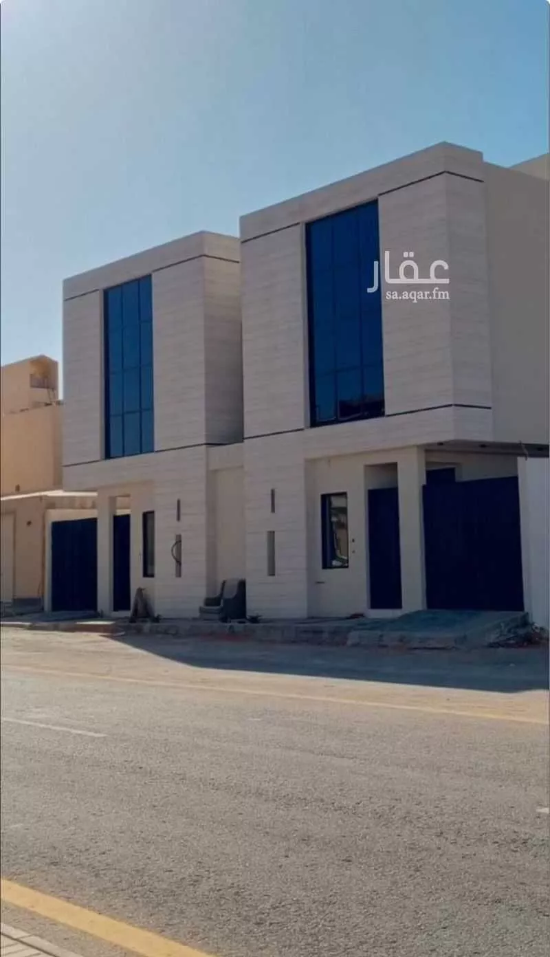 6 bedroom villa in Al Mahdiyyah 2