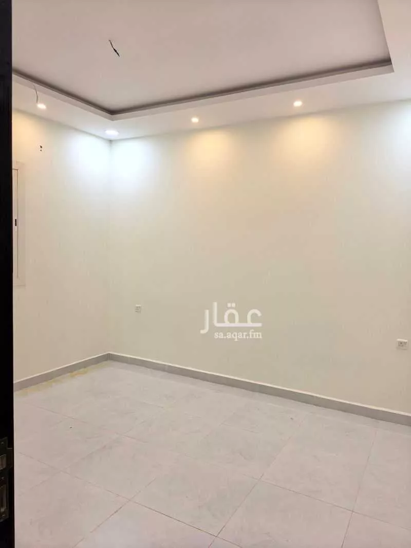 21 bedroom building in King Fahd, Madinah 17