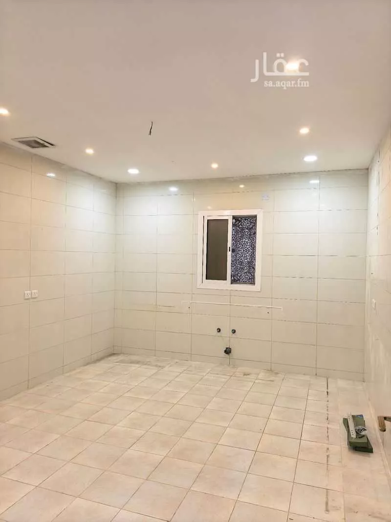21 bedroom building in King Fahd, Madinah 20