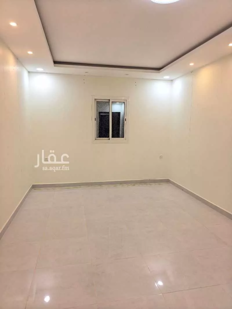 21 bedroom building in King Fahd, Madinah 8