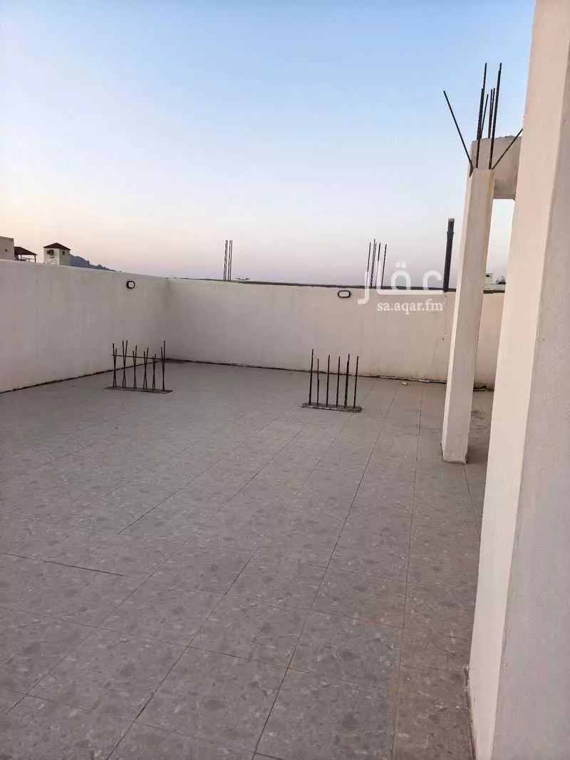 21 bedroom building in King Fahd, Madinah 25