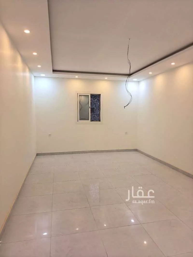 21 bedroom building in King Fahd, Madinah 16
