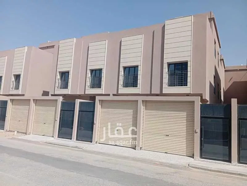 فيلا 5 غرف في المدينة الرياضية 1