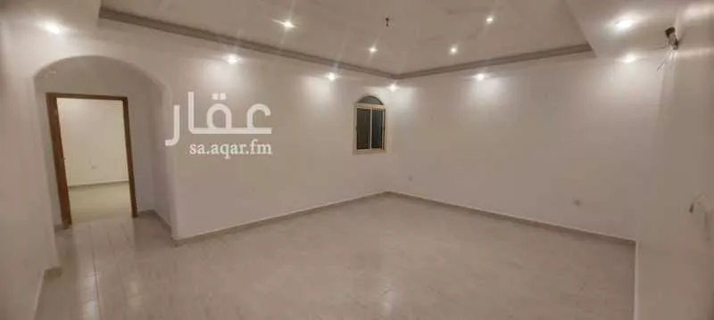 شقة 5 غرف في المروة 5