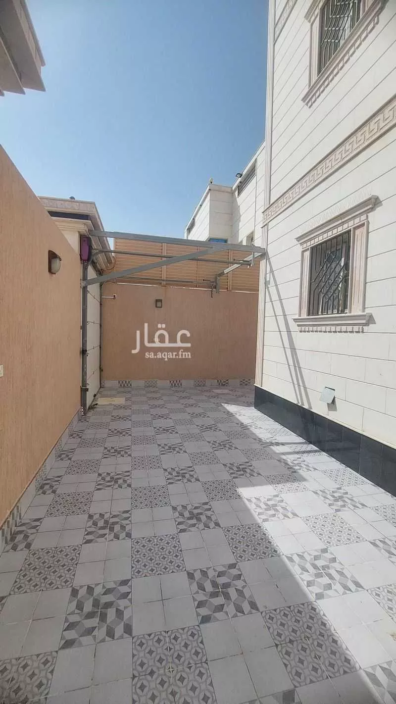 فيلا 6 غرف في الصالحية 4