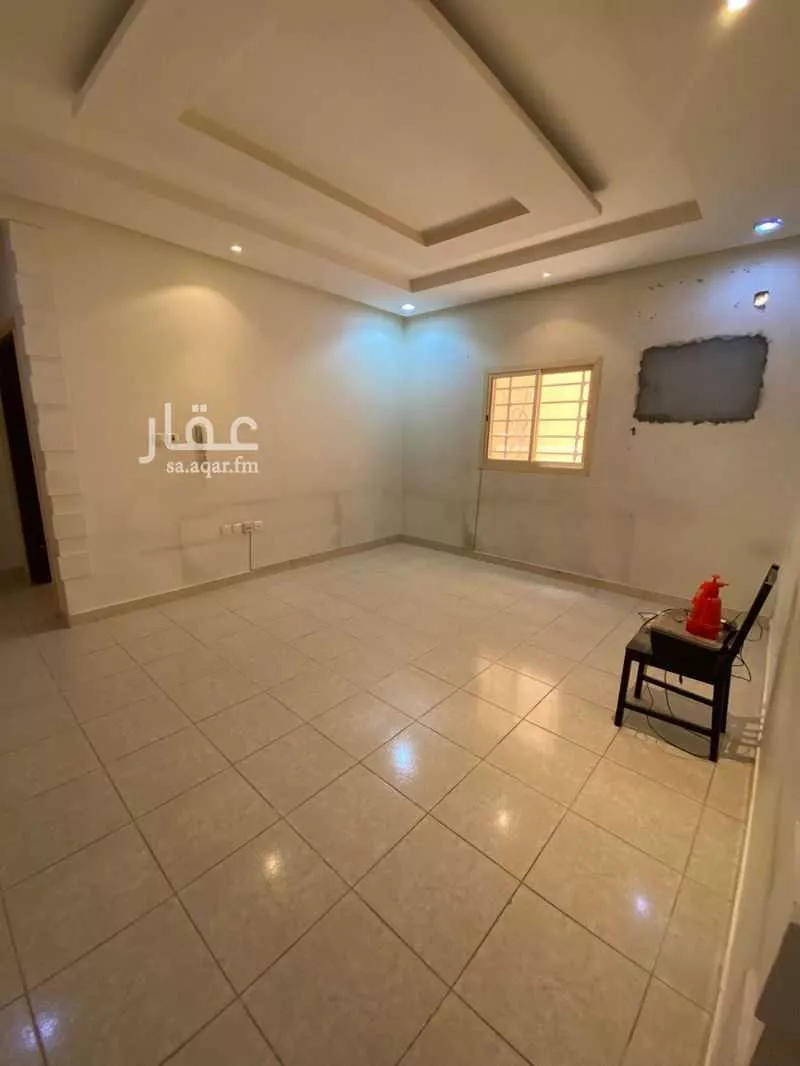 شقة 12 غرف في السعادة 4