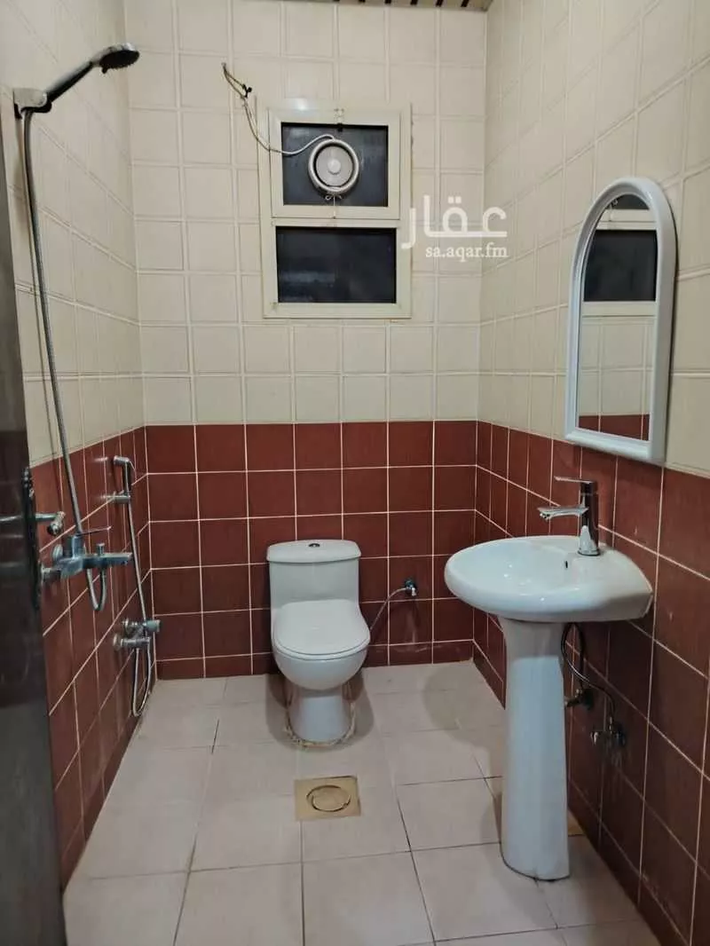 شقة 3 غرف في السعادة 5