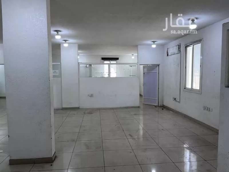 4 bedroom office in Al Khalidiyah Ash Shamaliyah, Eastern Province 10