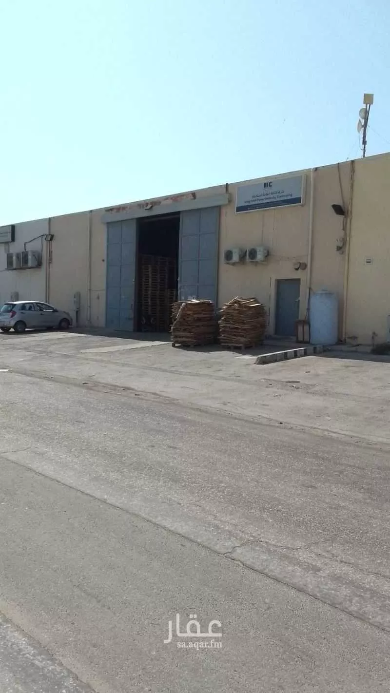 مستودع 10764 م² في الخالدية الشمالية 1