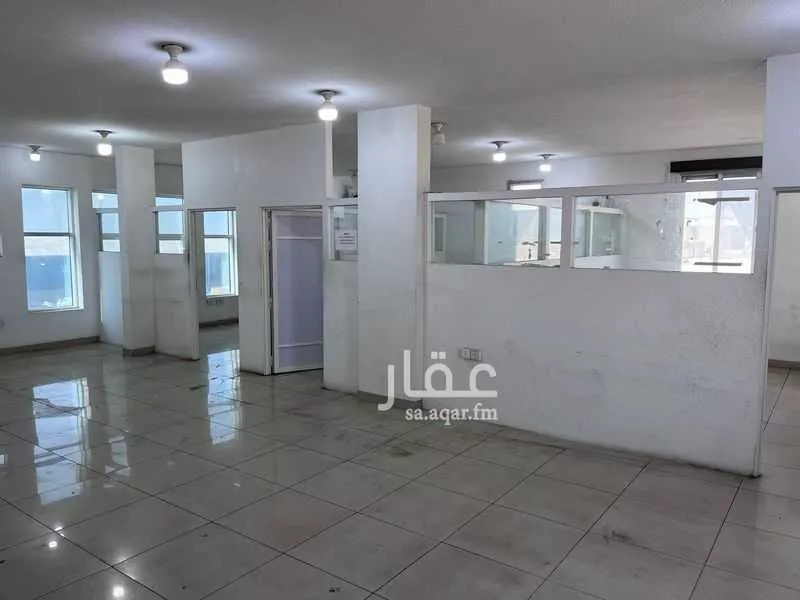 4 bedroom office in Al Khalidiyah Ash Shamaliyah, Eastern Province 6