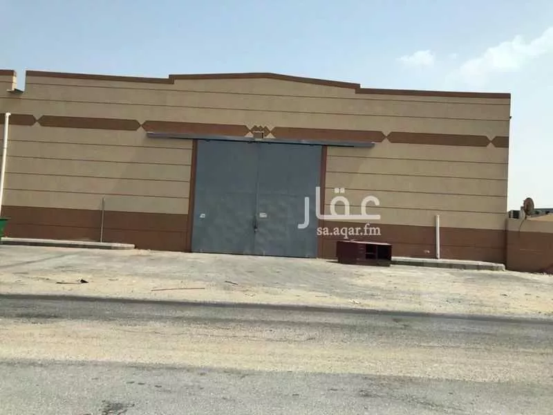 مستودع 550 م² في المنتزة 2