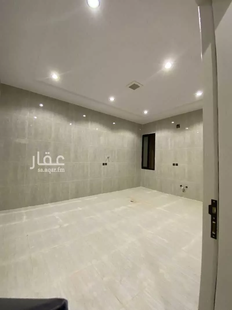 فيلا 4 غرف في عكاظ 4