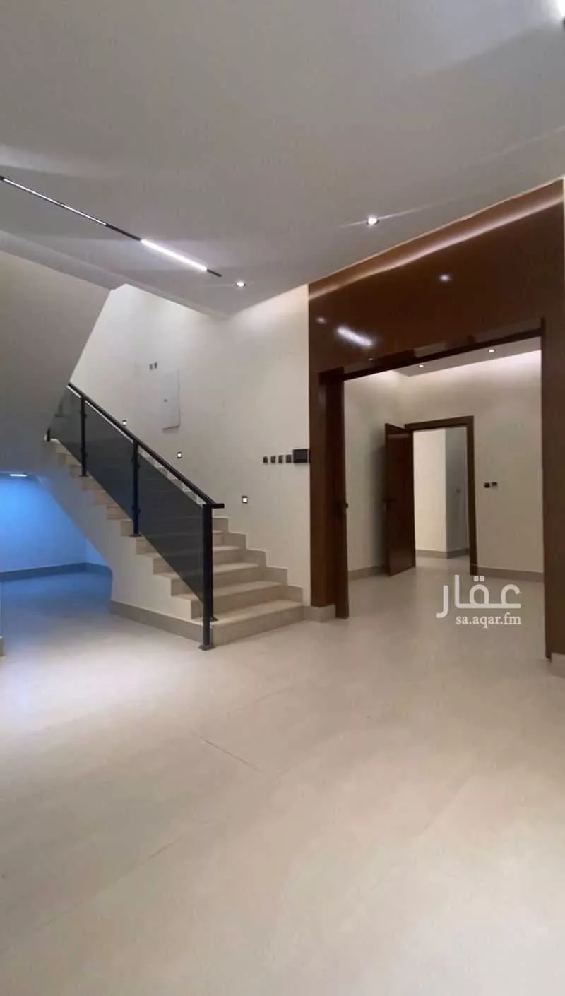 فيلا 5 غرف في عكاظ 1