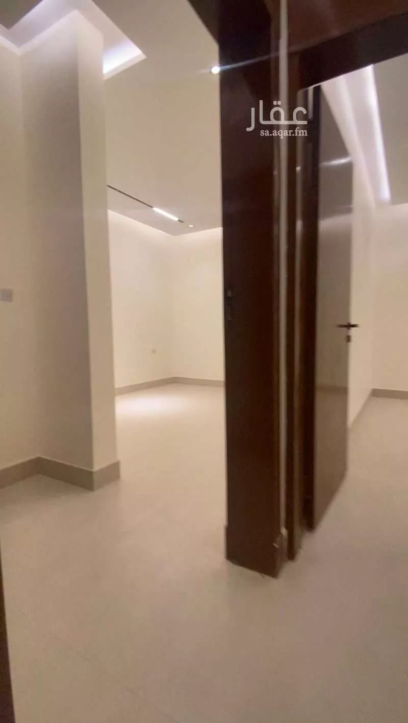 فيلا 5 غرف في عكاظ 2