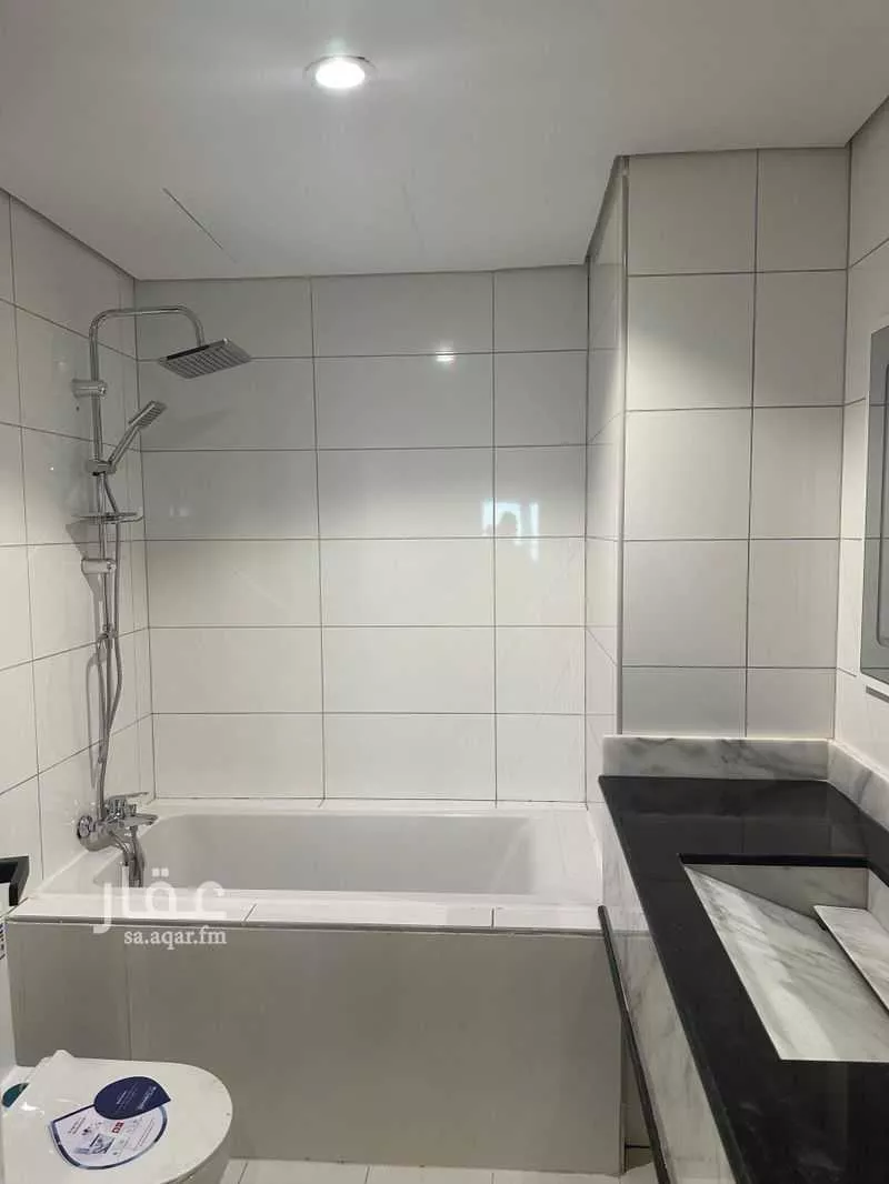 2 bedroom apartment in Al Shati, Jeddah 17