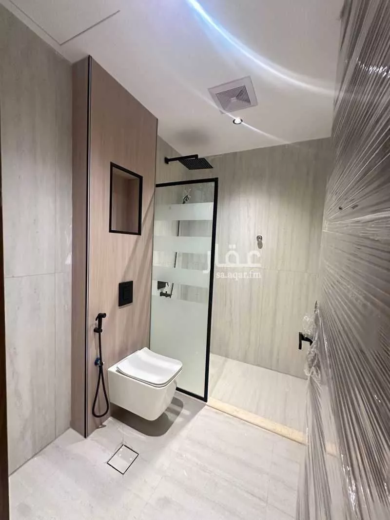 شقة 6 غرف في السكة الحديدية 2