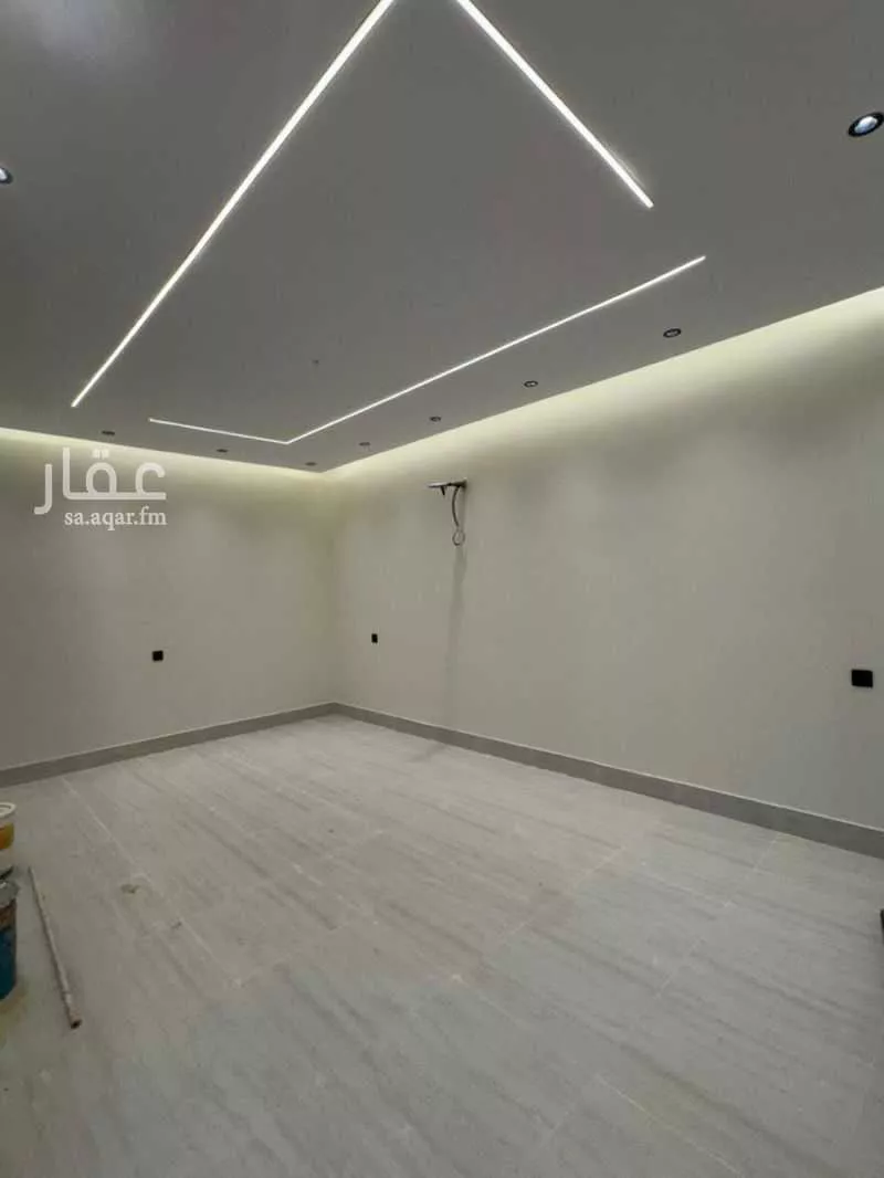 شقة 6 غرف في السكة الحديدية 1