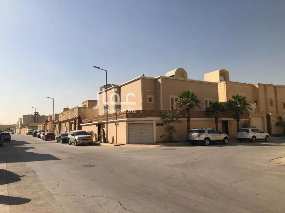 فيلا 5 غرف في الريان 1